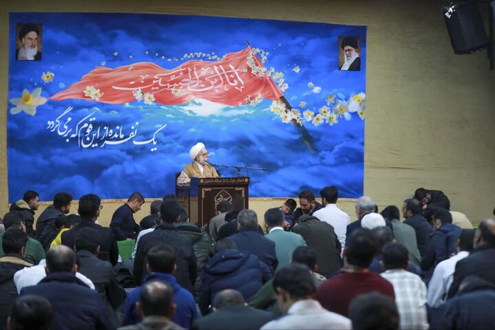 تصاویر|مراسم احیاء و مناجات شب نیمه شعبان فدائیان حسین