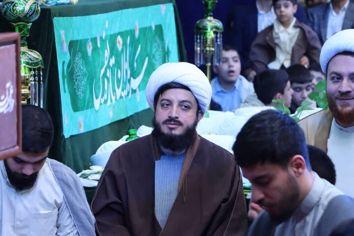 تصاویر/ مراسم عمامه گذاری طلاب حوزه علمیه آیت الله حق شناس و آیت الله مجتهدی