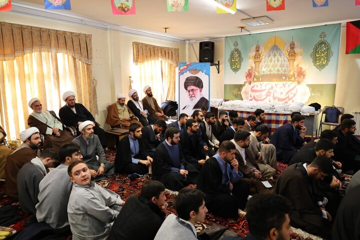 تصاویر/ آیین عمامه گذاری طلاب آذربایجان شرقی