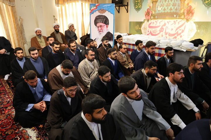 تصاویر/ آیین عمامه گذاری طلاب آذربایجان شرقی