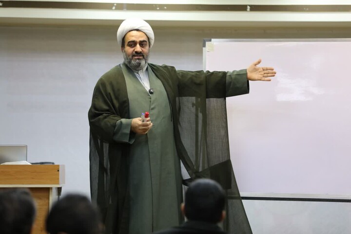 تصاویر/  برگزاری جلسه جدال روایت ها در جنگ ترکیبی