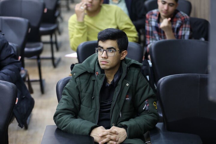 تصاویر/  برگزاری جلسه جدال روایت ها در جنگ ترکیبی