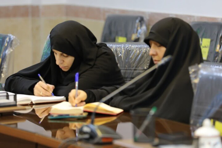 تصاویر/ دوره نقد جریان الحاد و پوچگرایی در حوزه علمیه استان یزد برگزار شد