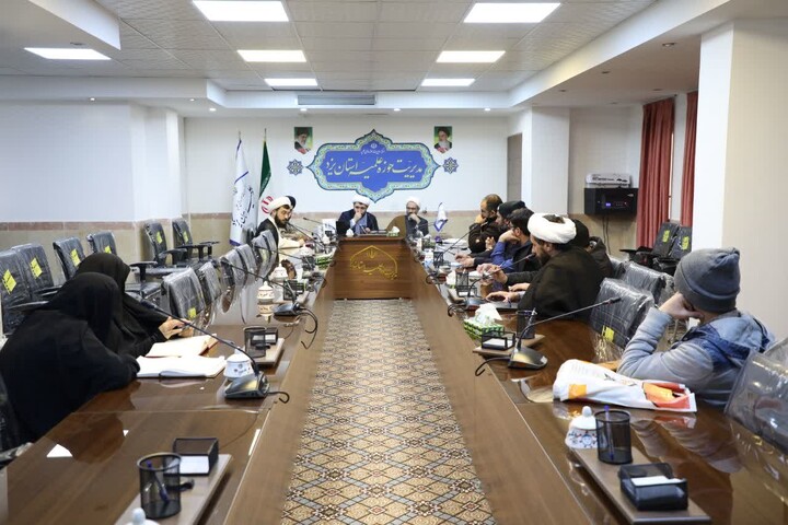 تصاویر/ دوره نقد جریان الحاد و پوچگرایی در حوزه علمیه استان یزد برگزار شد