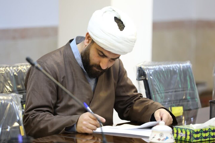 تصاویر/ دوره نقد جریان الحاد و پوچگرایی در حوزه علمیه استان یزد برگزار شد