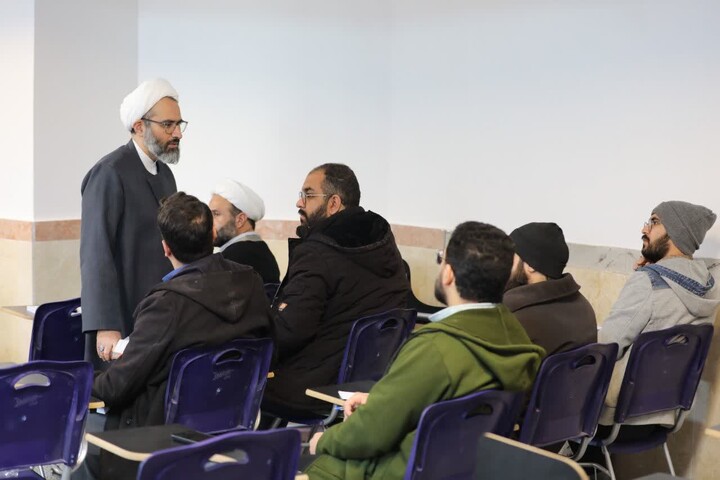تصاویر/ دوره نقد جریان الحاد و پوچگرایی در حوزه علمیه استان یزد برگزار شد