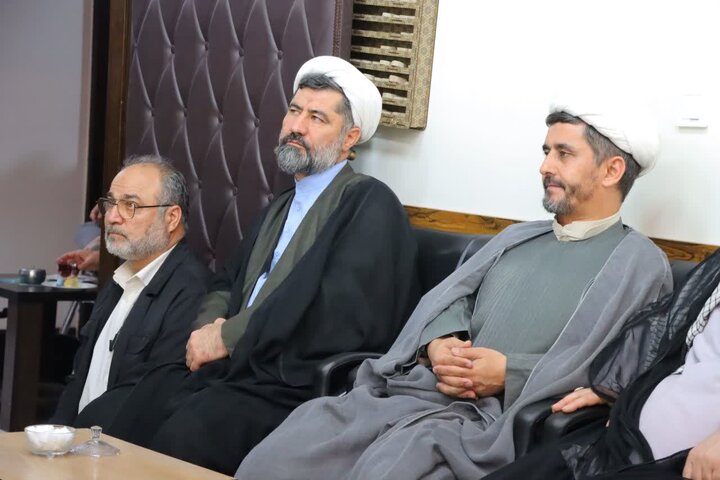 تصاویر/ نشست تبیینی ائمه جماعات اسلامشهر با آیت‌الله خاتمی