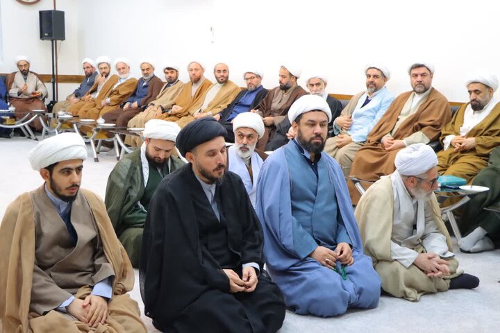 تصاویر/ نشست تبیینی ائمه جماعات اسلامشهر با آیت‌الله خاتمی