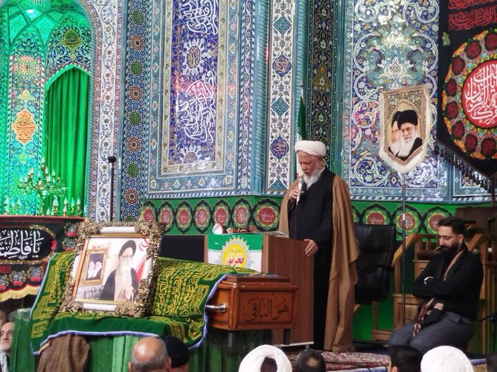 تصاویر/ مراسم وداع با پیکر  آیت الله محمودی گلپایگانی