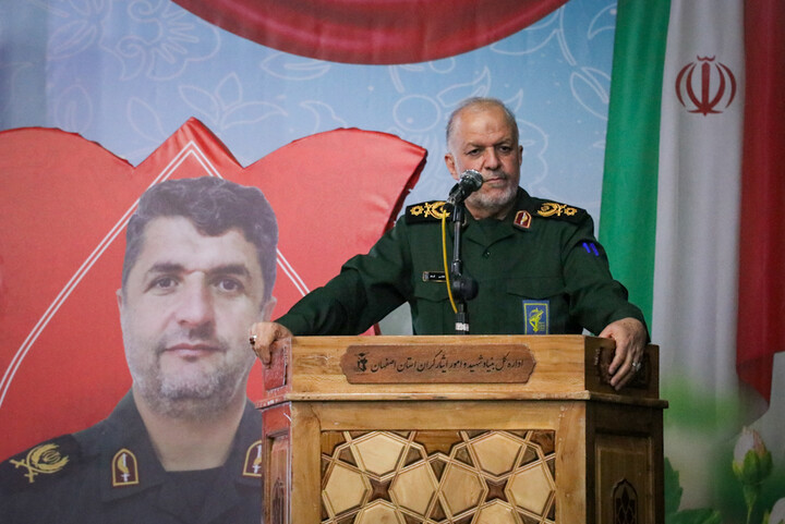 تصاویر / مراسم «مهمانی لاله‌ها» در اصفهان