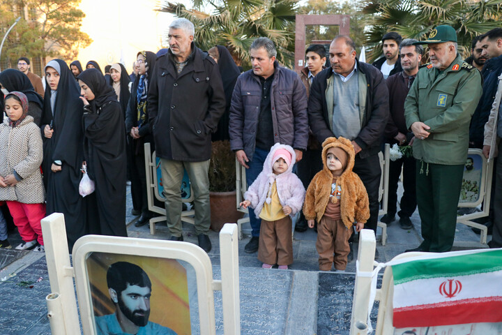 تصاویر / مراسم «مهمانی لاله‌ها» در اصفهان
