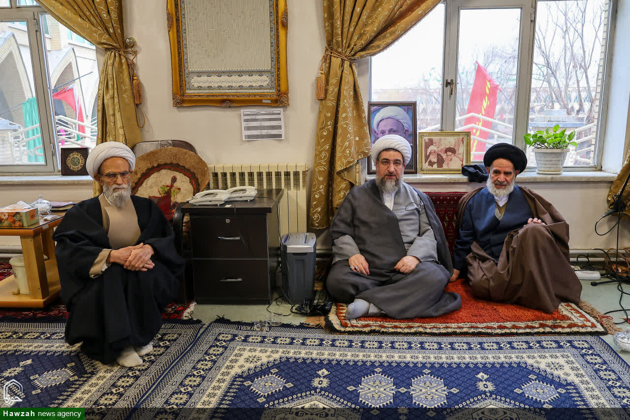 دیدار صمیمی نماینده ولی‌فقیه آذربایجان شرقی با جمعی از اساتید پیشکسوت حوزه علمیه بناب+ عکس