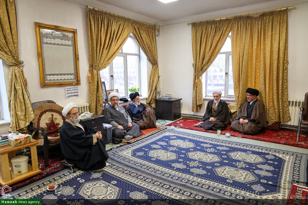 دیدار صمیمی نماینده ولی‌فقیه آذربایجان شرقی با جمعی از اساتید پیشکسوت حوزه علمیه بناب+ عکس