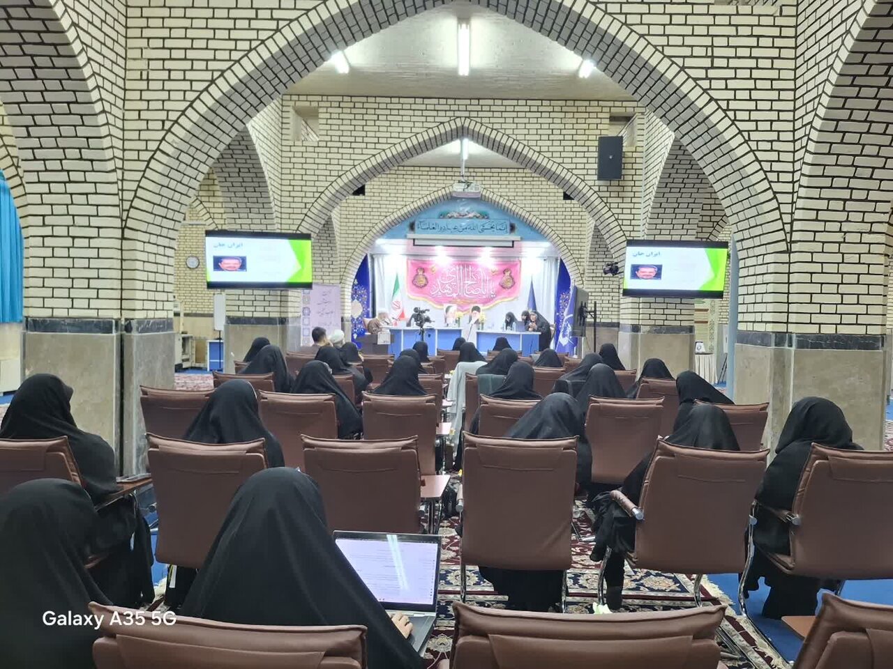 راهیابی ۱۱ گروه به مرحله نهایی اولین رویداد علمی پژوهشی طلاب خواهر سطح چهار+ فیلم