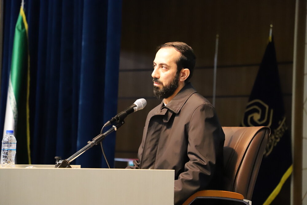 جمهوری اسلامی طوفانی نزدیک قله است، نه لبِ دره/ نظام اسلامی با اتکا به «حاکمیت رأی مردم» از بحران‌ها عبور خواهد کرد