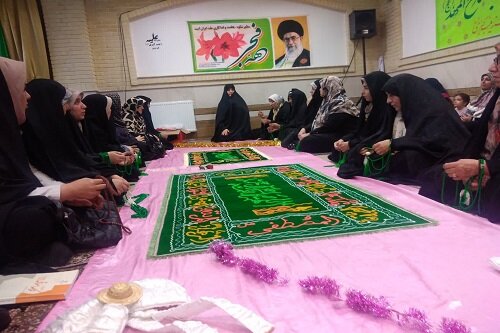 تقدیر از بانوان هرسینی شرکت‌ کننده در پویش چهل‌ روزه دعای عهد