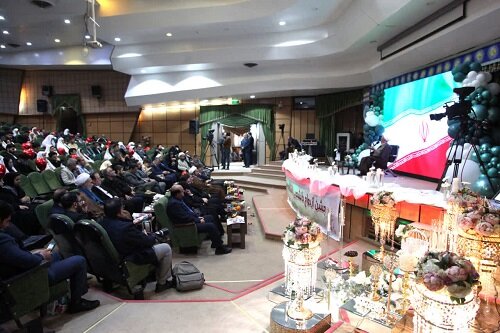 معیار سعادت، برقراری رابطه‌ای قلبی با نایب امام زمان(عج) است+ عکس