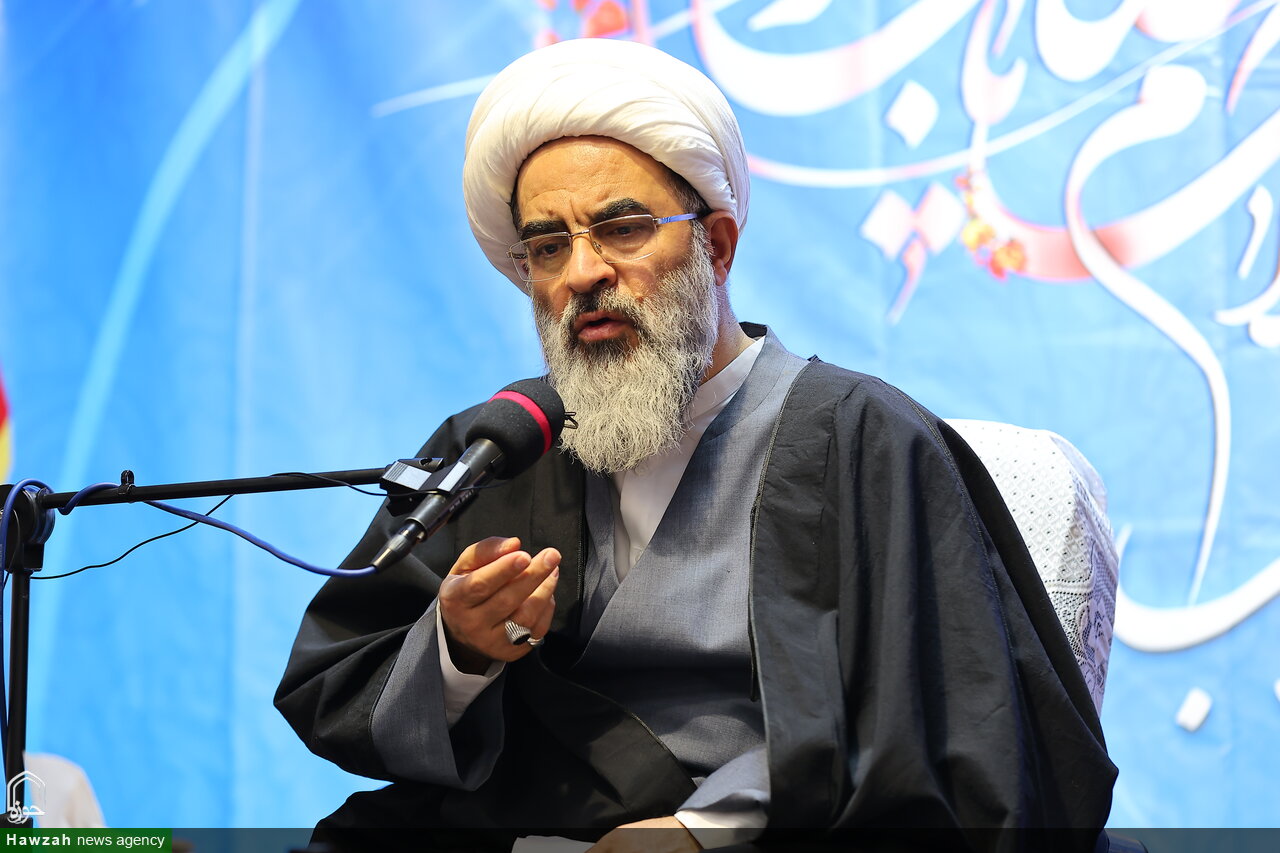 رسالت جهانی طلاب در ترویج مکتب اهل‌بیت(ع)