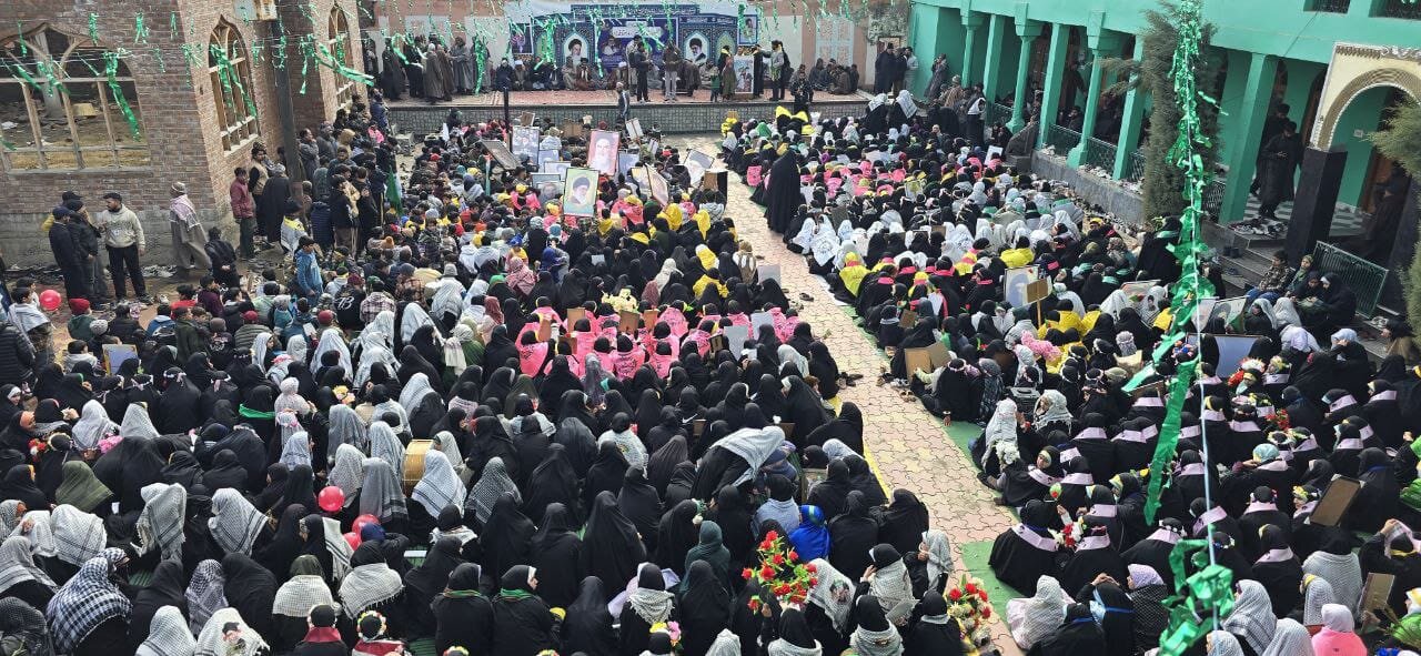 بڈگام کشمیر میں عظیم الشان جلوس میلاد ولی العصرؑ: سید علی خامنہ ای کی قیادت امت مسلمہ کے لیے بصیرت، جرأت اور وحدت کا پیغام، آغا سید حسن