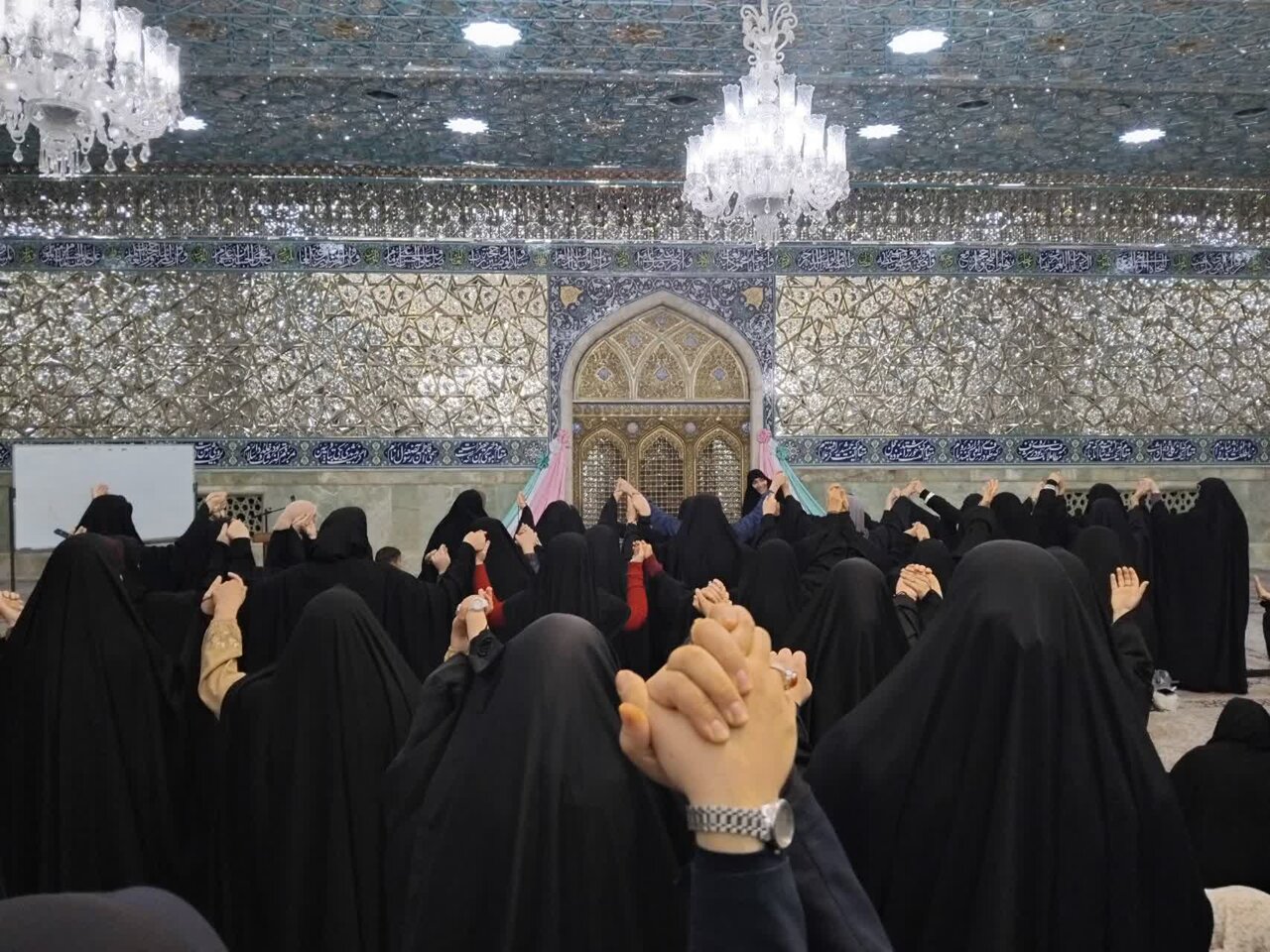 مشارکت ۴ هزار دختر جوان در محفل «مشکات الکریمه» حرم بانوی کرامت