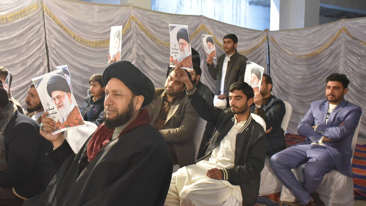 سید علی خامنہ ای مظلوموں کے لیے امید اور استقامت کی علامت ہیں/مرجیعت اور ولایت فقیہ کا دفاع تمام علما کی ذمہ داری ہے، مقررین