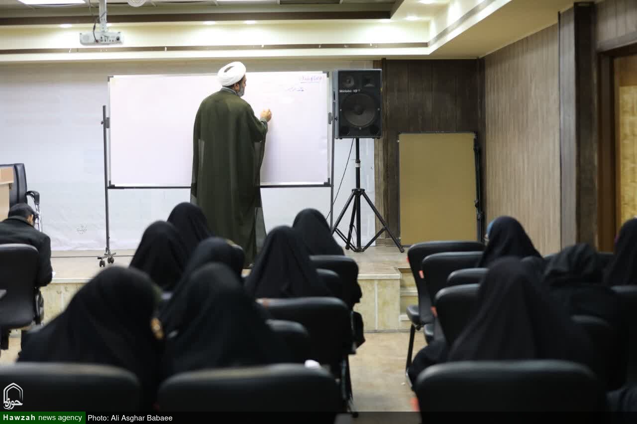 تصاویر/ برگزاری دوره شناخت دشمن در جنگ ترکیبی