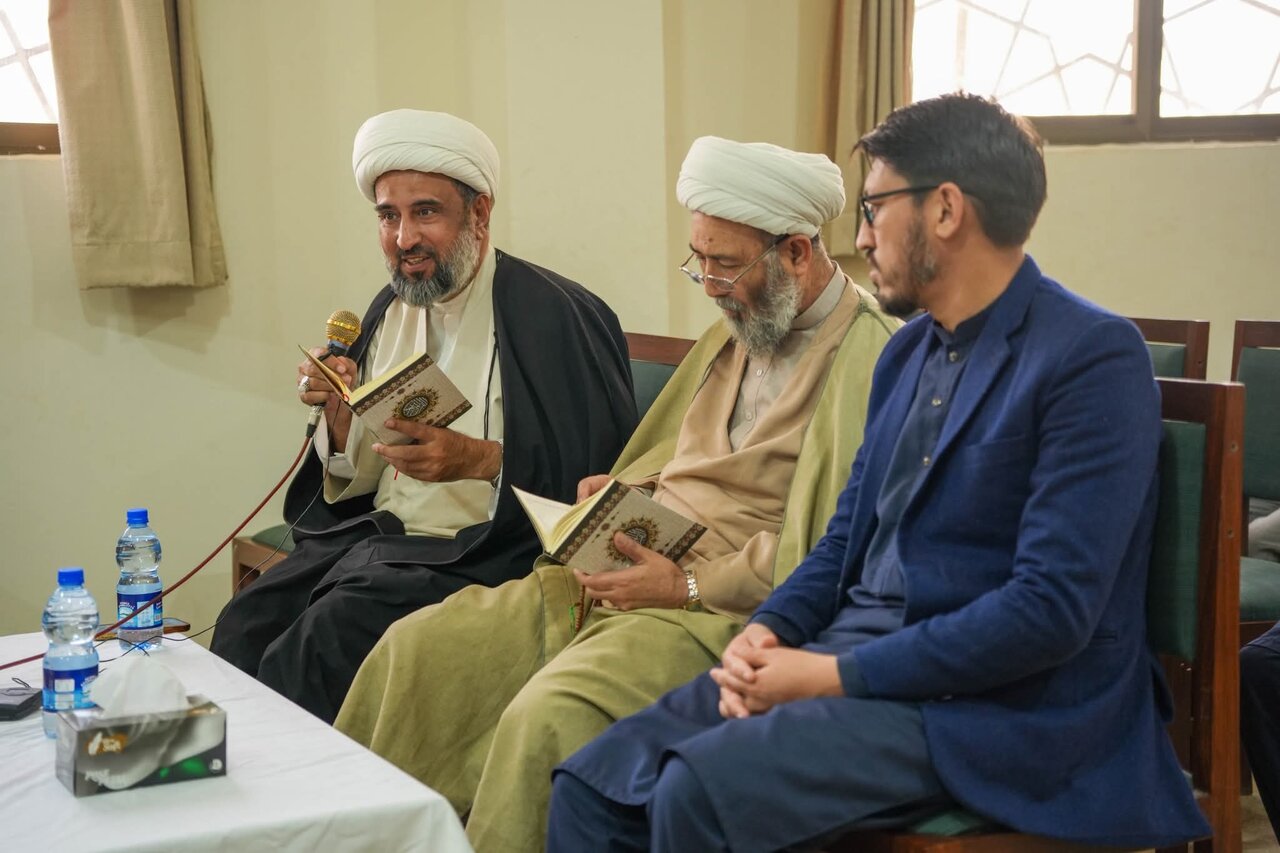 نمایش خلاقیت و تعهد دانشآموزان در جشن ولادت امام مهدی(عج) در وارث الانبیاء پاکستان