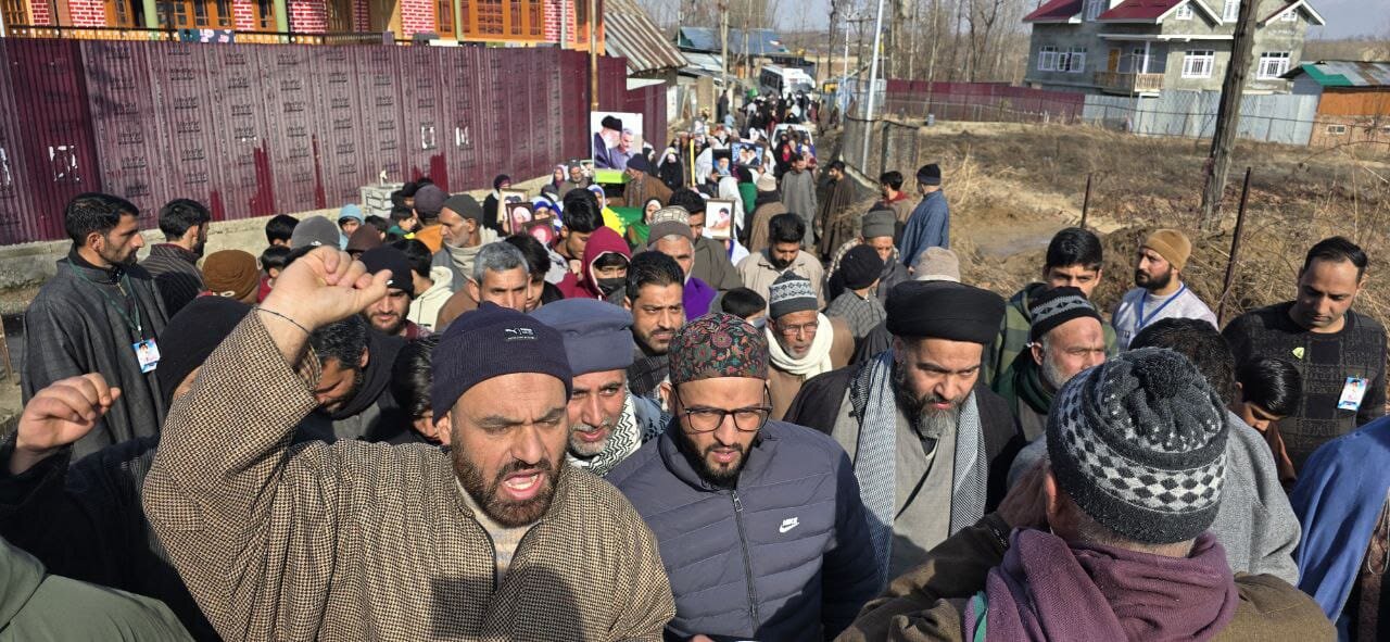 सुप्रीम लीडर के पक्के इरादे के आगे अमेरिकी और ज़ायोनी साज़िशें रेत की दीवार साबित हुईंः आगा सय्यद हसन