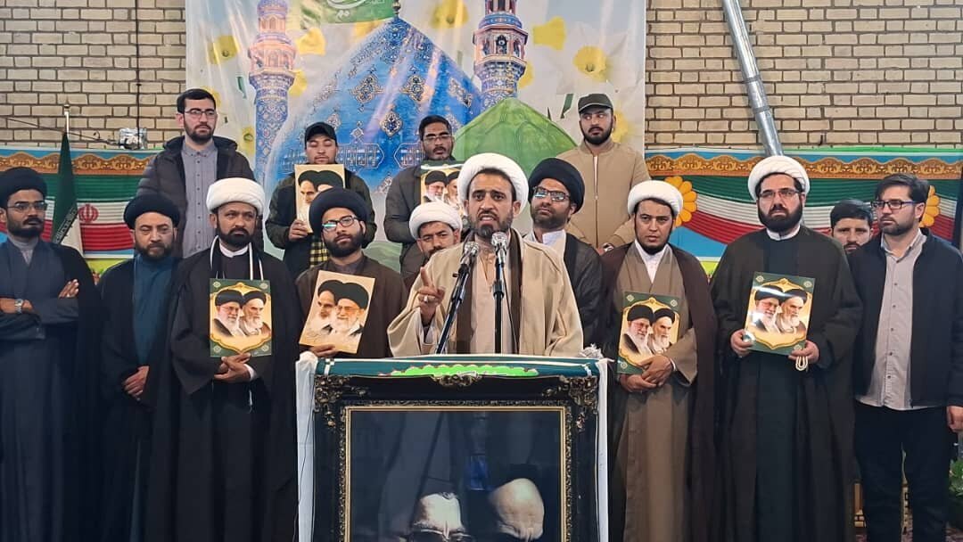 Pakistani Seminary Students in Qom Strongly Condemn US Threats Against Iran's Leader