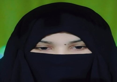 ग़ैबत के दौरान महिलाओं की मुख्य ज़िम्मेदारी इमाम (अ) का ज्ञान, सेल्फ-डेवलपमेंट और जेनरेशन है: सैयदा फातिमा