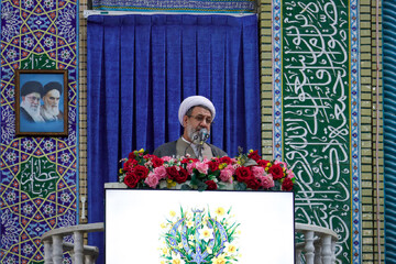 هجمه به سپاه نشانه استیصال دشمن در برابر موفقیت‌های انقلاب است