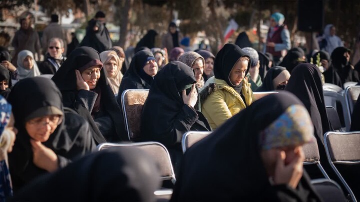 آیین میهمانی لاله‌ها، گلباران و عطرافشانی مزار شهدا امام زاده محمد کرج
