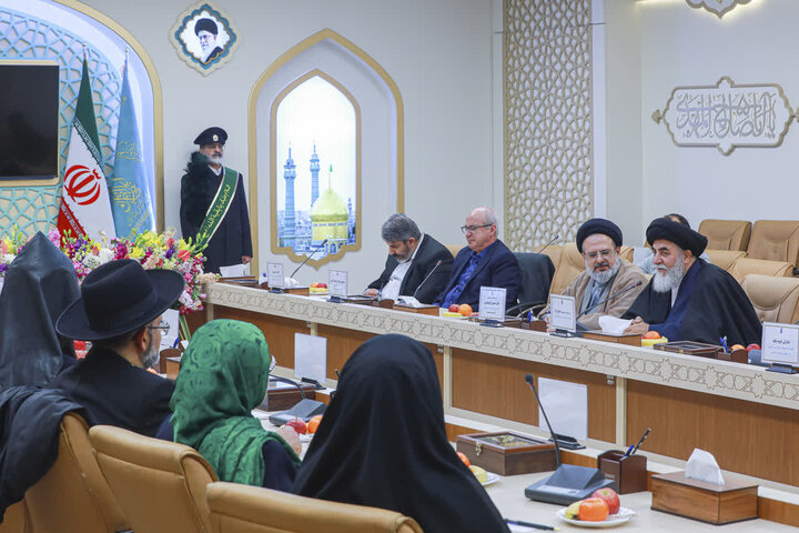 برگزاری همایش بین‌الادیانی «منجی، تجلی صلح و معنویت» در مسجد جمکران