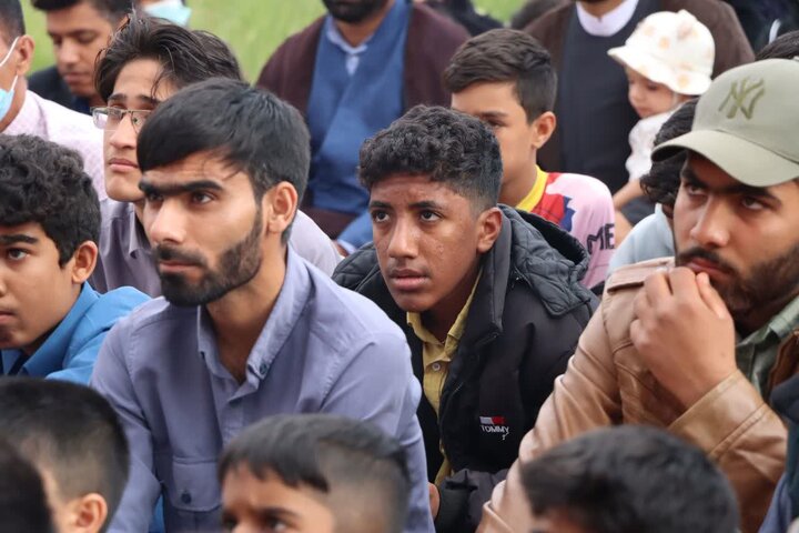 مراسم جشن میلاد حضرت ولی‌عصر(عج) با حضور طلاب و مردم در حوزه علمیه اهل‌بیت(ع) قلعه‌گنج