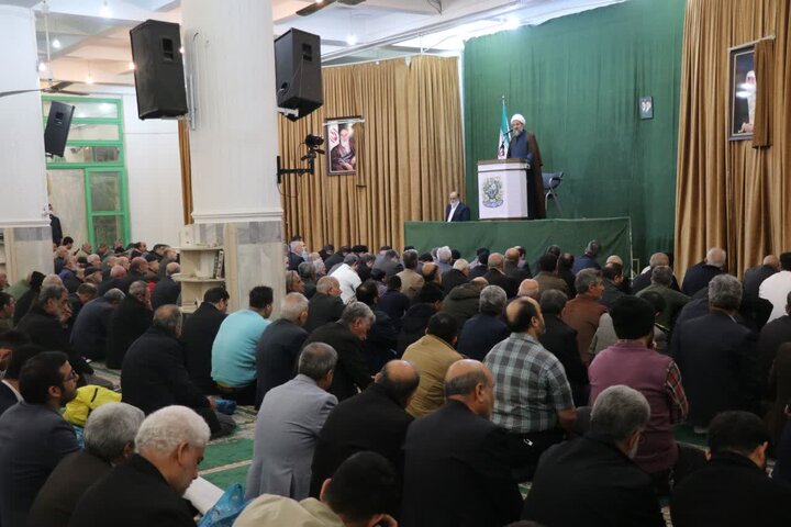 تصاویر/ نماز عبادی سیاسی جمعه در قرچک