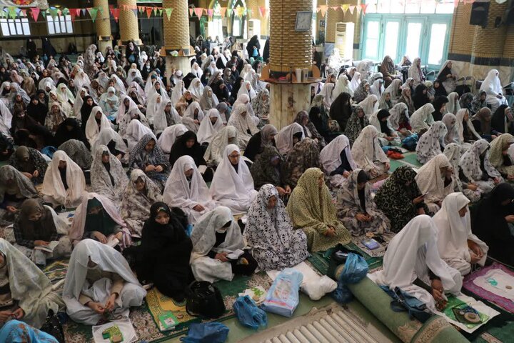 تصاویر/ نماز عبادی سیاسی جمعه در قرچک