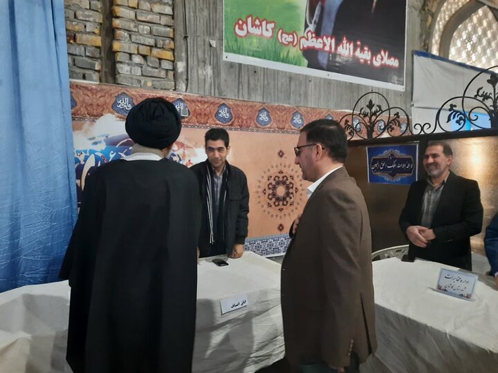 تصاویر/ نمازعبادی سیاسی جمعه کاشان