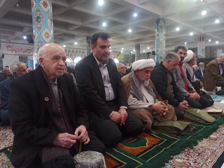 تصاویر/ نمازعبادی سیاسی جمعه کاشان