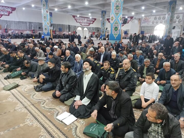 تصاویر/ نمازعبادی سیاسی جمعه کاشان