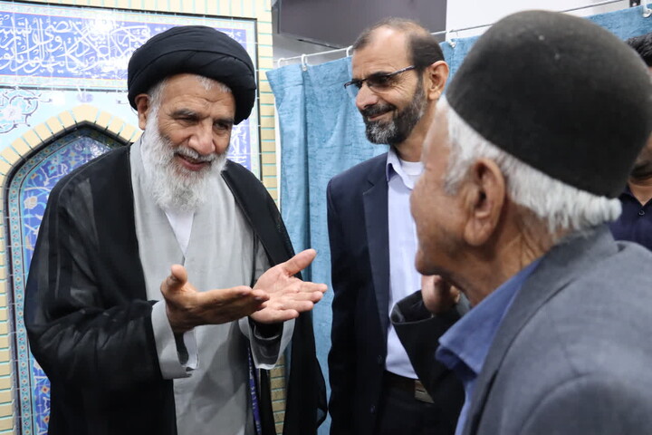 نماز جمعه و میز خدمت ادارات در بخش سردشت دزفول