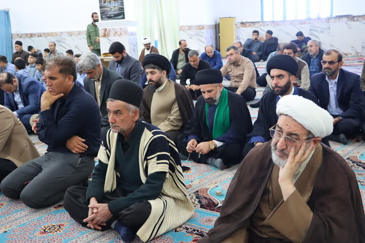 نماز جمعه و میز خدمت ادارات در بخش سردشت دزفول