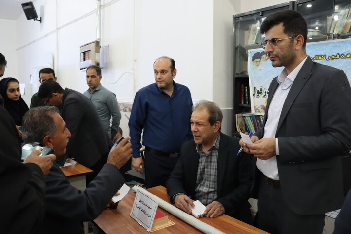 نماز جمعه و میز خدمت ادارات در بخش سردشت دزفول