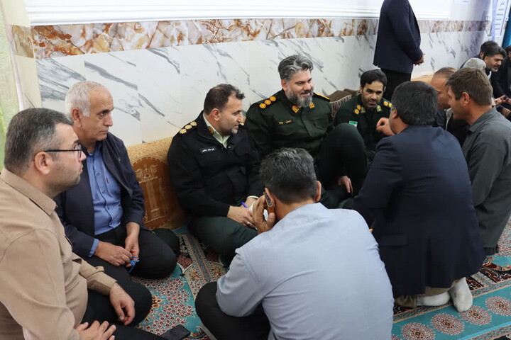 نماز جمعه و میز خدمت ادارات در بخش سردشت دزفول