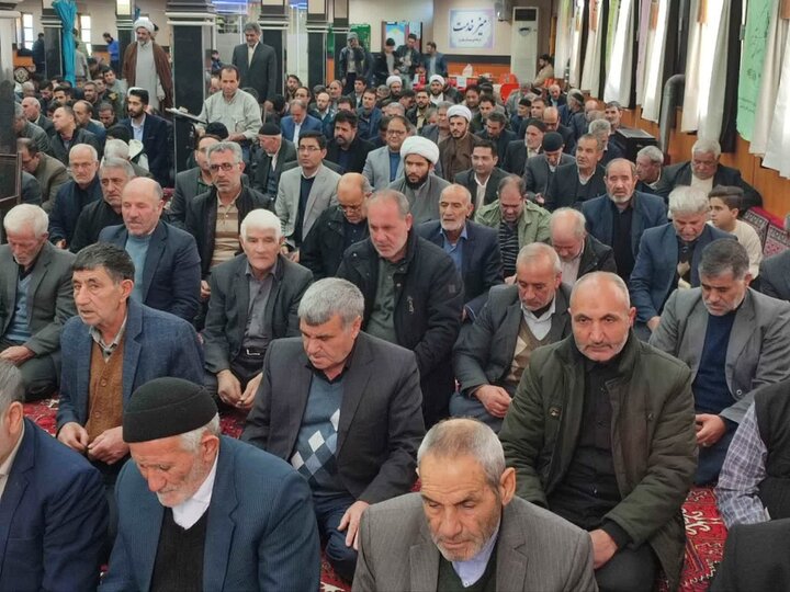 تصاویر/ آیین عبادی سیاسی نماز جمعه چهاربرج