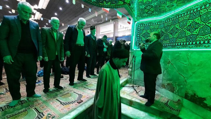 تصاویر/اقامه نماز عبادی سیاسی جمعه در خمین