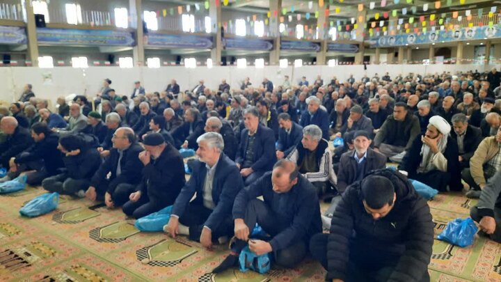 تصاویر/اقامه نماز عبادی سیاسی جمعه در خمین