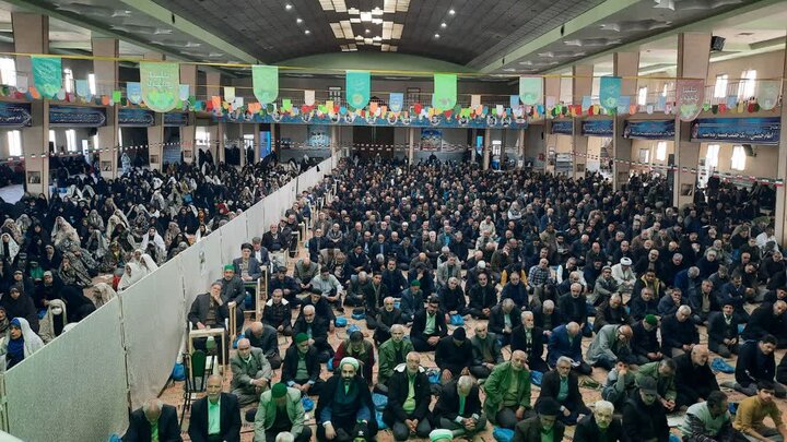 تصاویر/اقامه نماز عبادی سیاسی جمعه در خمین