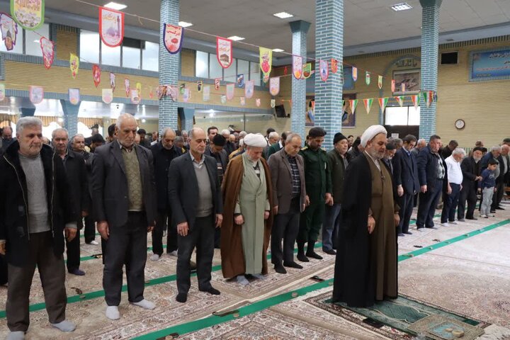 تصاویر/ آیین عبادی سیاسی نماز جمعه نوشین شهر
