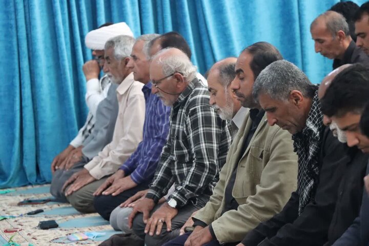 تصاویر/ اقامه نمازجمعه شهر قلعه‌گنج