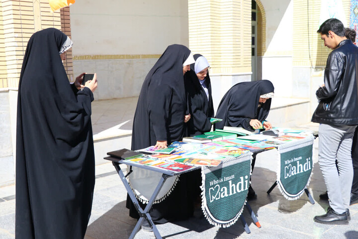 تصاویر| حضور مردم ولایتمدار قاین در نماز جمعه